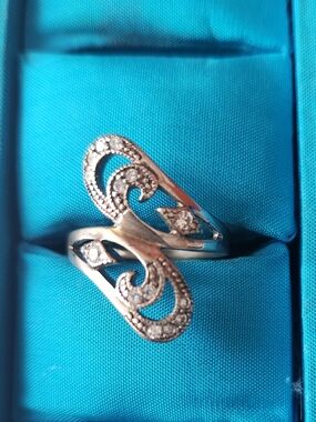 Tocara Silver Scrollwork Ring with Pavé Accents - Diami Diamonds